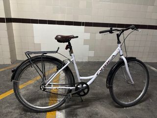 Bicicleta Orbea Paseo Blanca