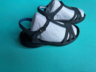 Sandalias fisiológicas MBT . Suela curva/balancín