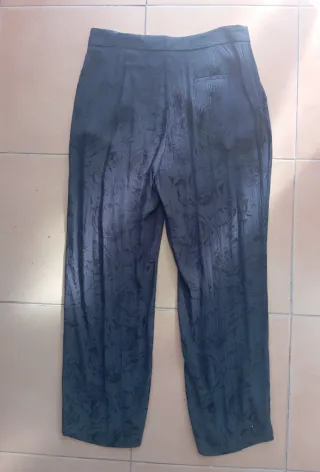 Pantalón azul marino floral mujer Zara