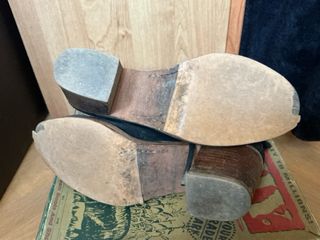 Botines TIMOTHY piel negra con caja. Talla 40