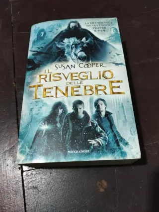 Il risveglio delle tenebre: Sopra il mare sotto...