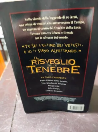 Il risveglio delle tenebre: Sopra il mare sotto...