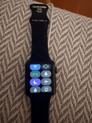 Apple Watch Series 3 42mm in alluminio