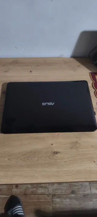 Portátil Asus F556U i7 8GB 500GB escuela ordenador