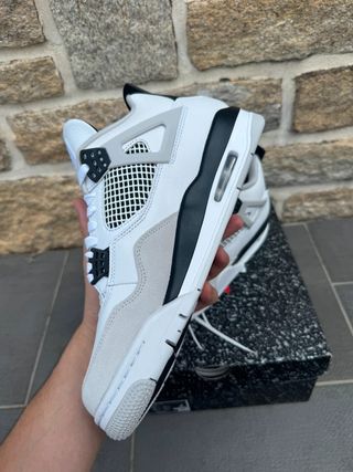 Jordan 4 Retro Military Black Talla 43
