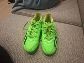 Botas Adidas X niño talla 31.5