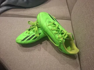 Botas Adidas X niño talla 31.5