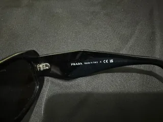 Gafas de sol Prada negras