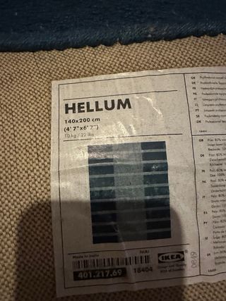 Alfombra de salón azul