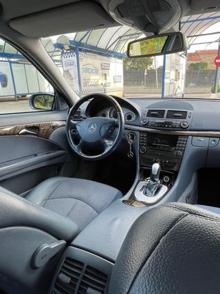 Mercedes-Benz Clase E 2004
