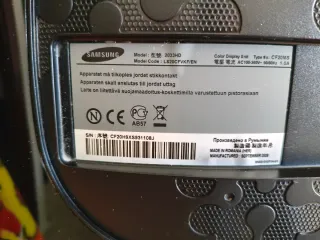 Samsung SyncMaster 2033HD +  soporte pared