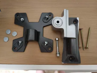 Samsung SyncMaster 2033HD +  soporte pared