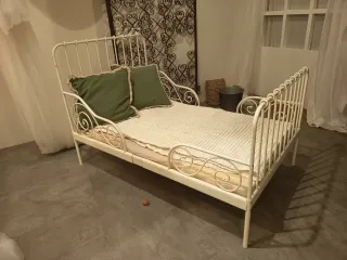 Cama infantil blanca Ikea