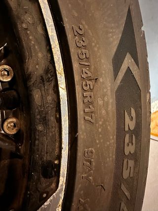 Llantas 17” con neumáticos