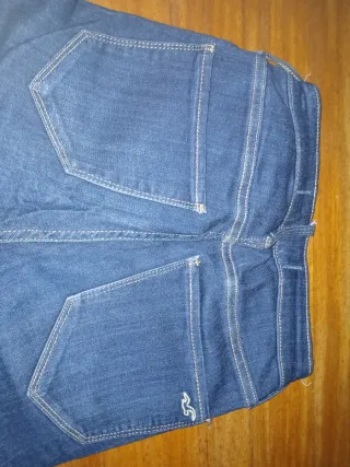 Lote 2 Pantalones Vaqueros Hollister Talla 25