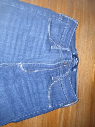 Lote 2 Pantalones Vaqueros Hollister Talla 25