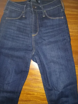 Lote 2 Pantalones Vaqueros Hollister Talla 25