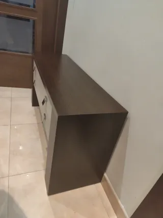 Mueble de entrada moderno. Perfecto estado