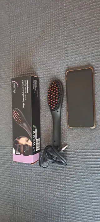 Cepillo Alisador Qilive Negro y cepillo de viaje