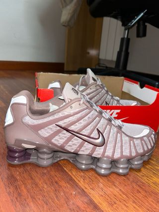 Nike Shox Hombre Gris Rosa