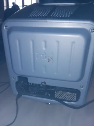 Ordenador Intel Dot Station 2300