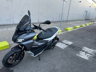 Aprilia SR GT 125