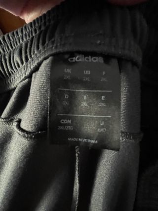 Pantalón chándal Adidas gris