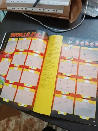 Álbum cromos Liga 09/10 vacio