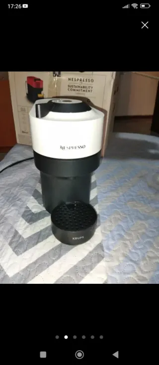 Cafetera Krups Nespresso Blanca