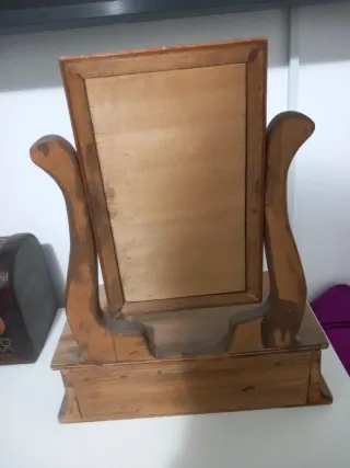 Specchiera con cassetto in legno