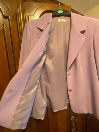 Traje de fiesta DC lila talla 52