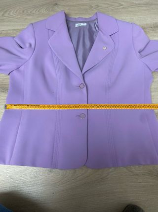 Traje de fiesta DC lila talla 52