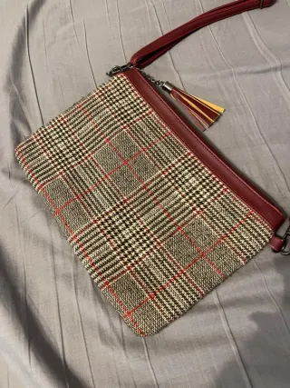 Bolso de mano con estampado de cuadros