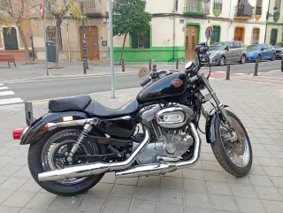 Harley Davidson Sportster Negra