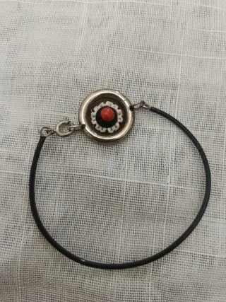 Bracciale con cameo corallo e pallina