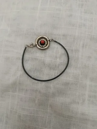 Bracciale con cameo corallo e pallina