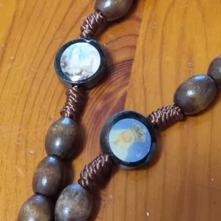 Rosario de madera Fátima antiguo