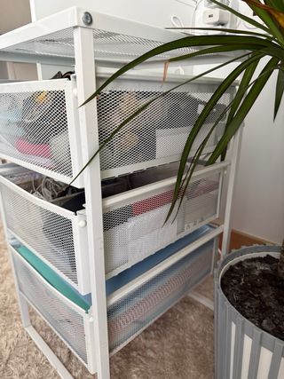 Cómoda estudio Ikea metal