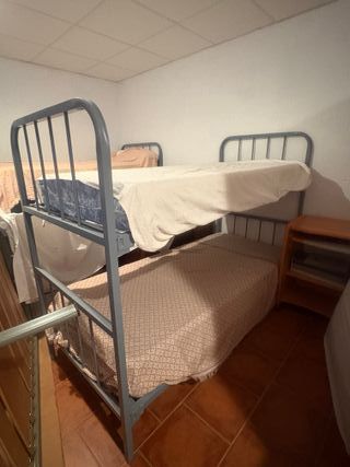 Literas metálica con somier de tablas de 90x200