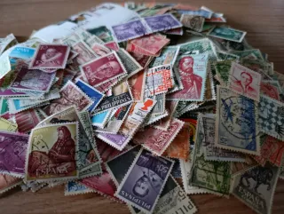 Francobolli del Mondo (Filatelia)