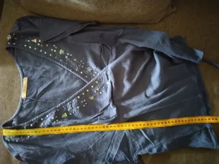 Blusa  con lentejuelas