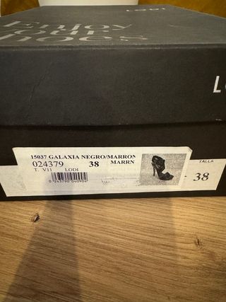 Sandalia LODI Marrón y Dorado