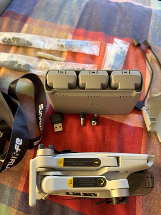 Dron DJI Mini 2 + 3 Baterías