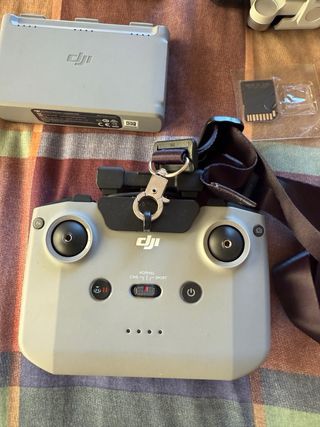 Dron DJI Mini 2 + 3 Baterías