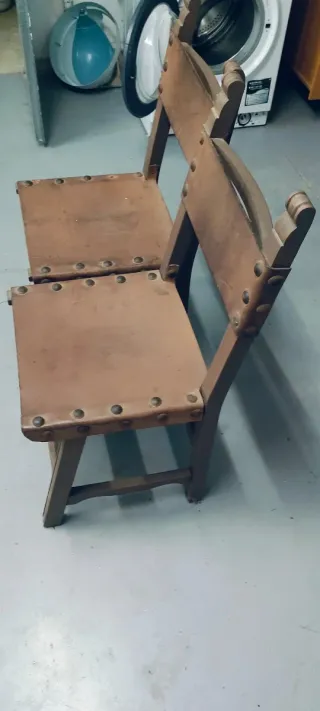 Sillas Castellanas de Cuero y Madera