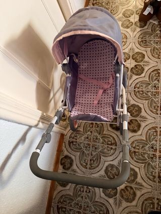 Cochecito de juguete para muñecas