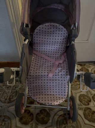 Cochecito de juguete para muñecas