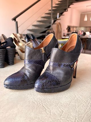 Cuña Tacón Escada Negro/Azul