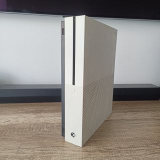 Xbox One S Blanca