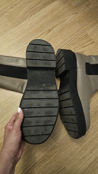 Botines grises sin cremallera